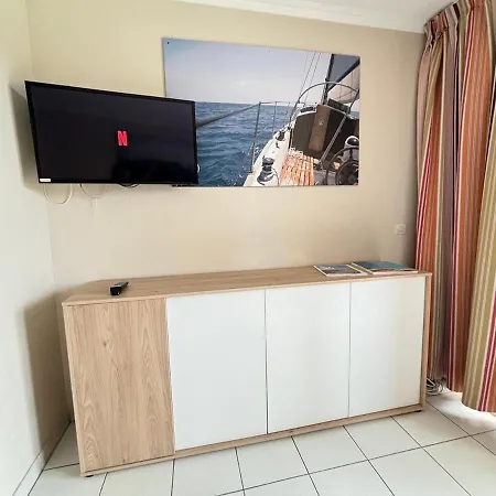 Red Apple Esterel - Sea View - Without Stairs - Wifi - Parking Appartamento *